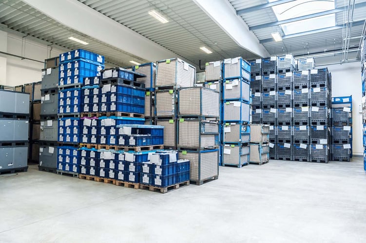 Returnable_Plastic_Containers-584765764